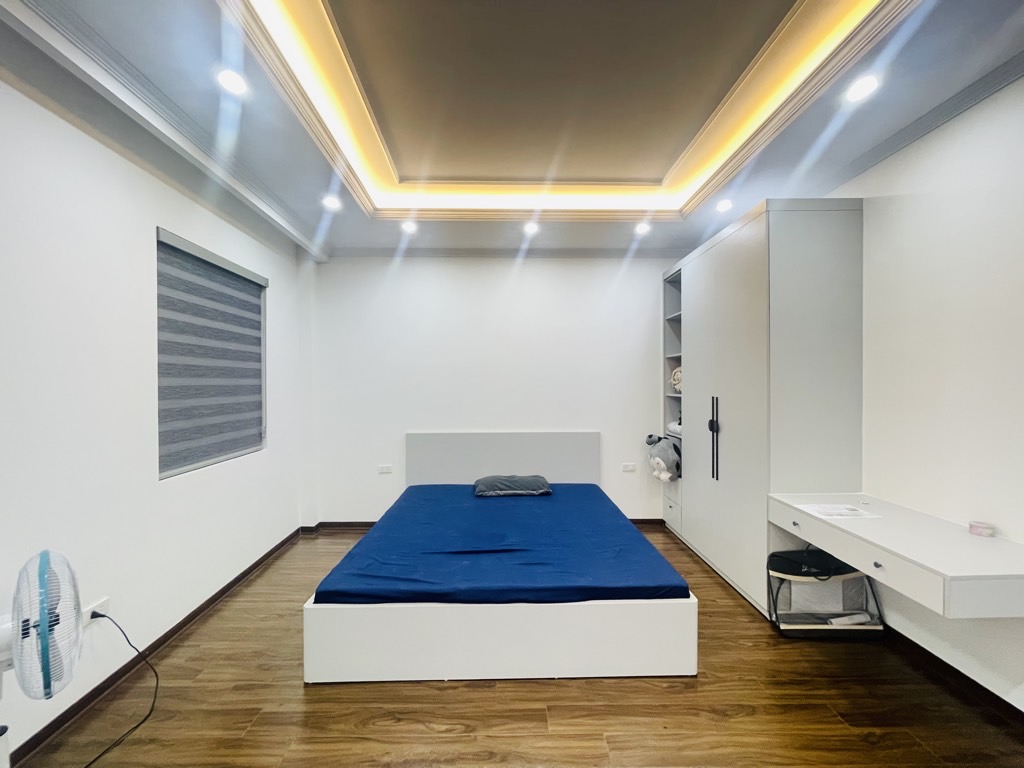 BÁN NHÀ 7 TẦNG- THANG MÁY, VỪA Ở VỪA KINH DOANH - PHỐ PHẠM VĂN ĐỒNG - GIÁ 14,8 TỶ